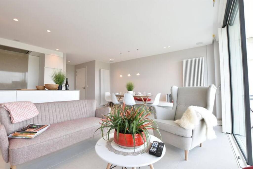 Luxe Apt In Centrum Bredene Overlooking The Dunes Екстериор снимка